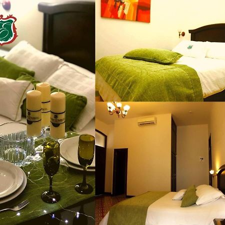 Casa Escobar Buga Hotel Bagian luar foto
